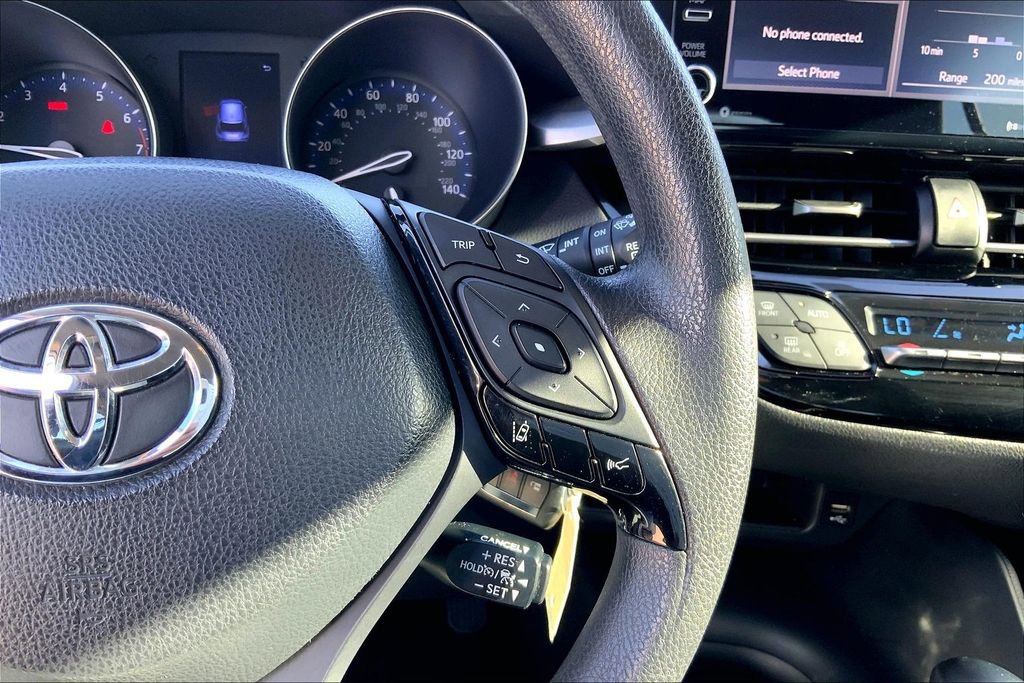 Used 2020 Toyota C-HR LE image 18