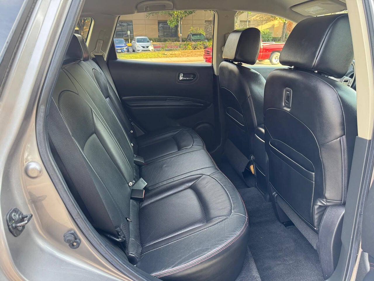 Used 2010 Nissan Rogue SL w/ Premium Pkg AWD/4WD image 19