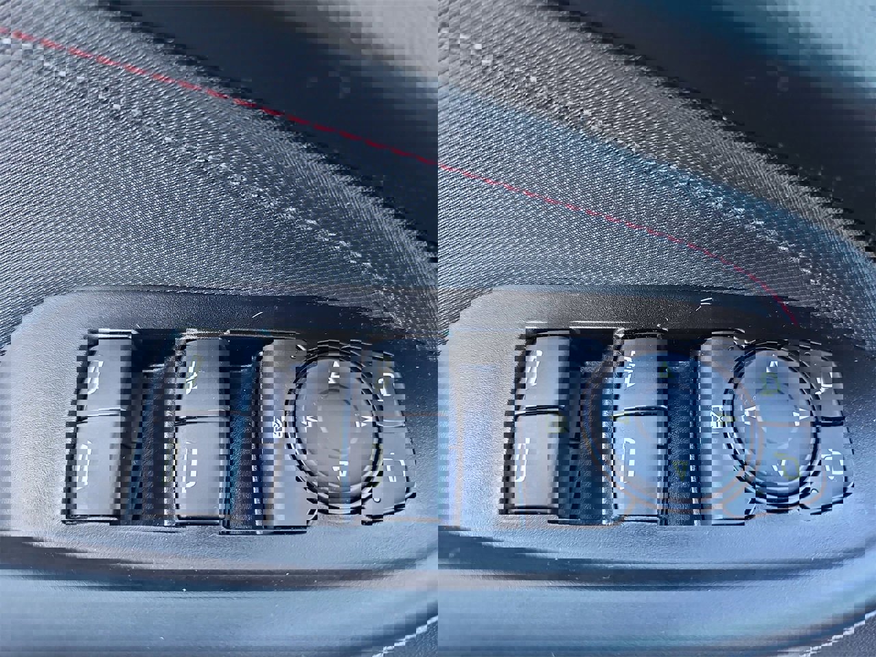 Certified 2023 Chevrolet TrailBlazer RS w/ Convenience Package image 27