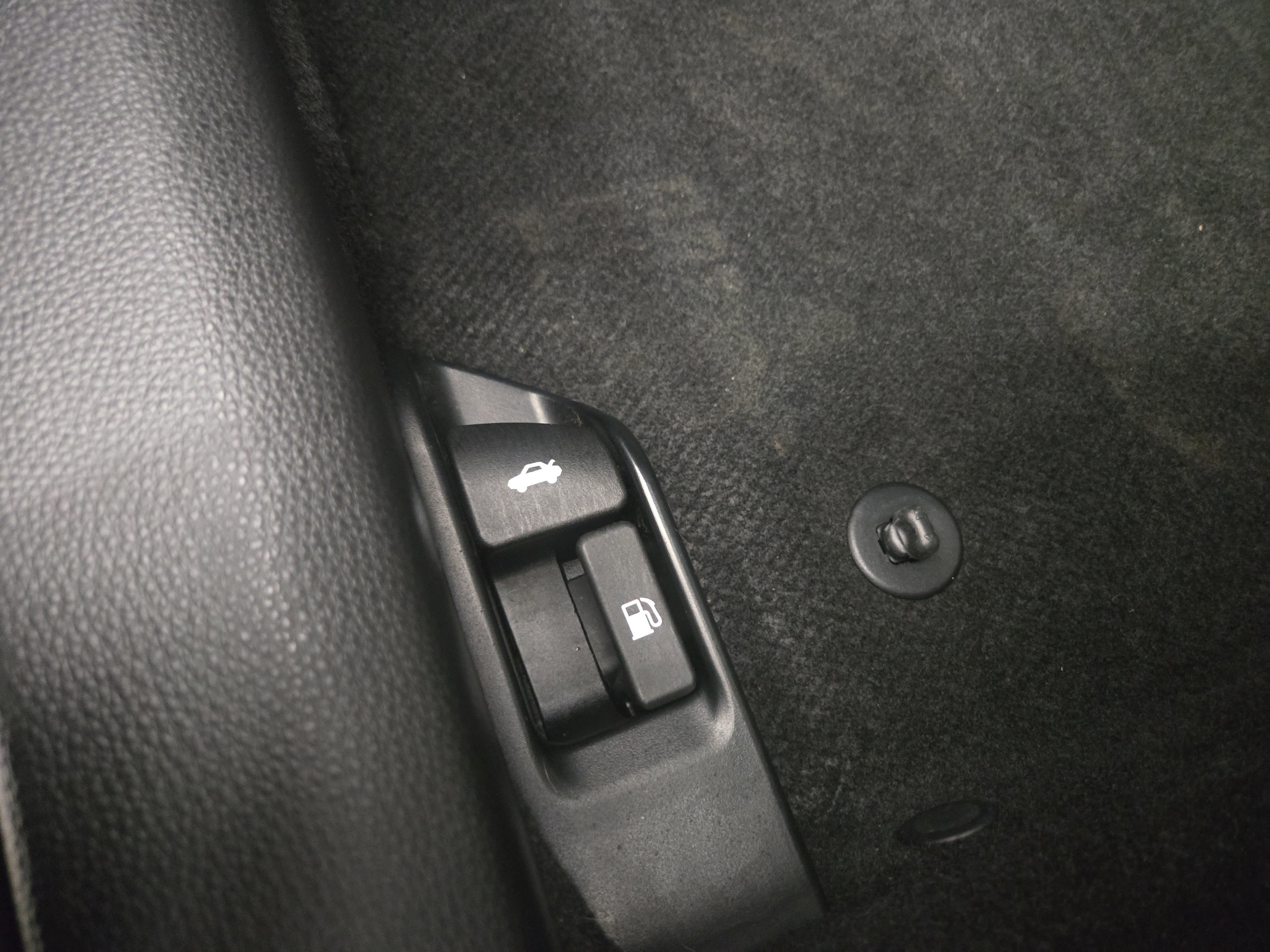 Used 2024 Toyota Corolla SE image 28