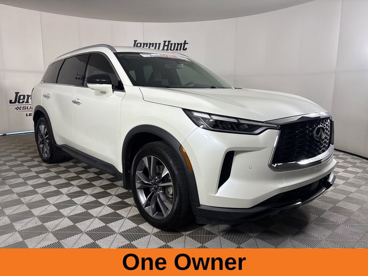 Used 2023 INFINITI QX60 Luxe w/ Cargo Package image 4