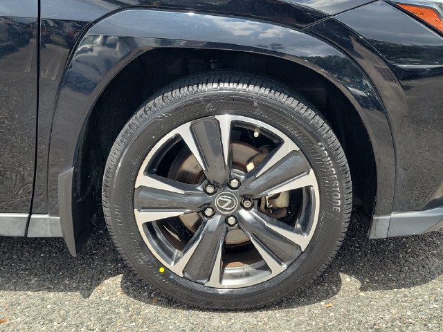 Used 2024 Lexus UX 250h FWD w/ Premium Package image 6