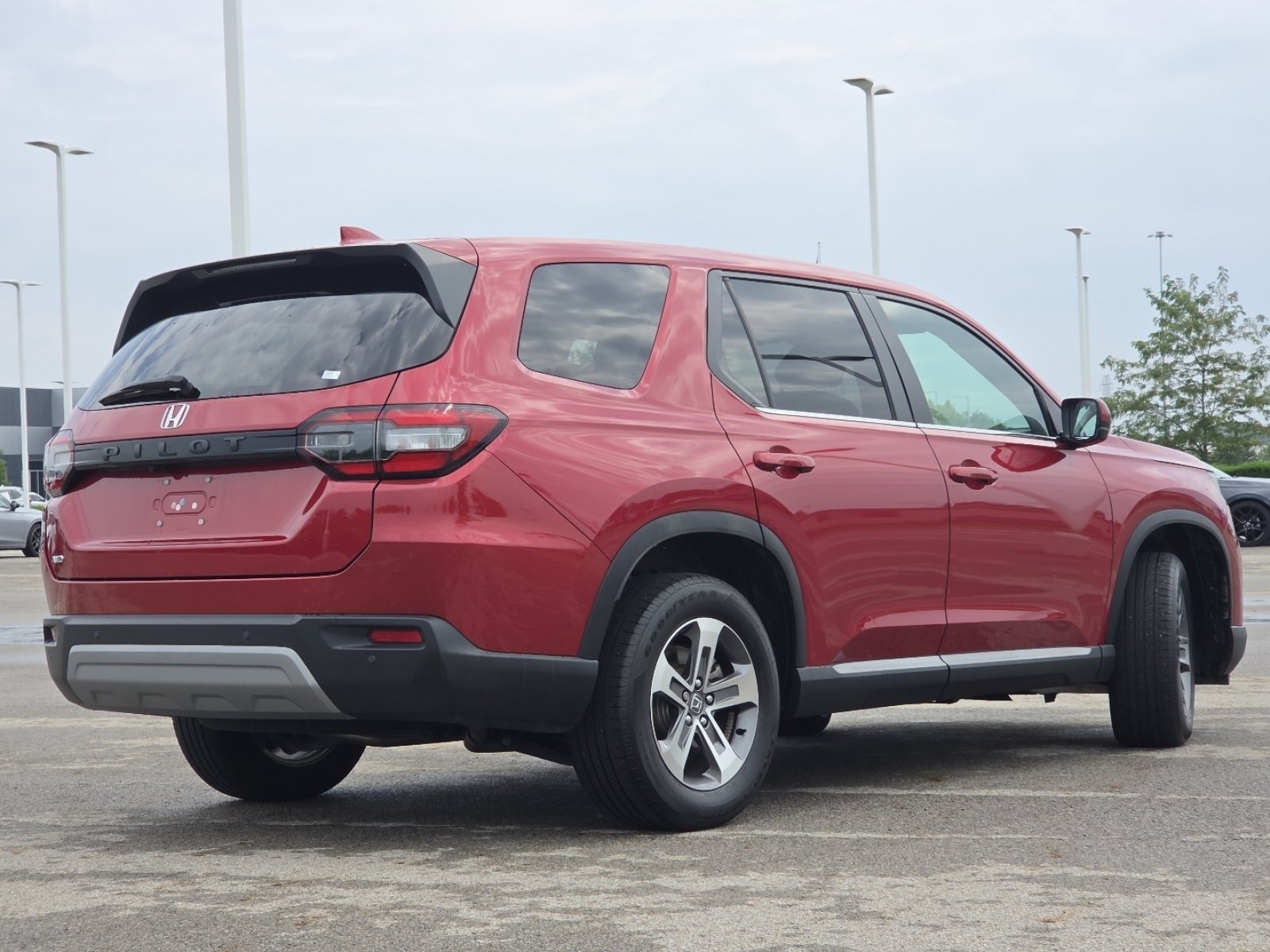 Used 2025 Honda Pilot EX-L image 19