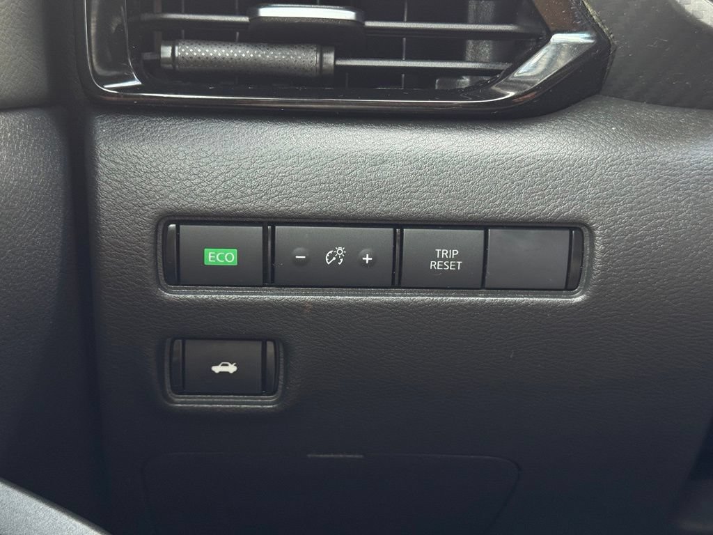 Used 2021 Nissan Sentra SV w/ SV Premium Package FWD image 22