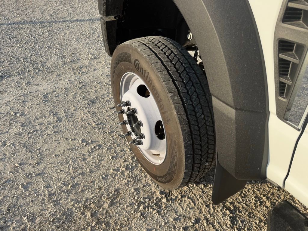 New 2025 Ford F450 XL w/ XL Chrome Package image 11