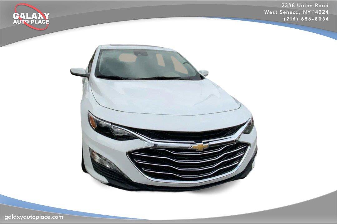 Used 2024 Chevrolet Malibu LT FWD image 3