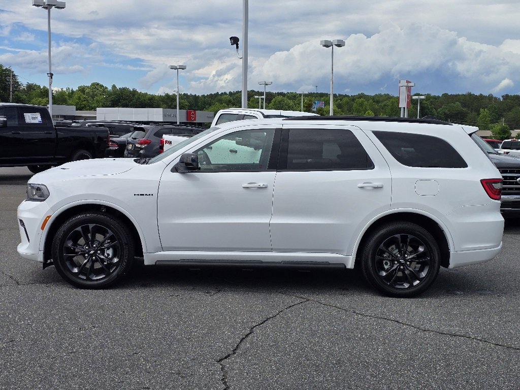 Used 2025 Dodge Durango R/T w/ Blacktop Package image 17