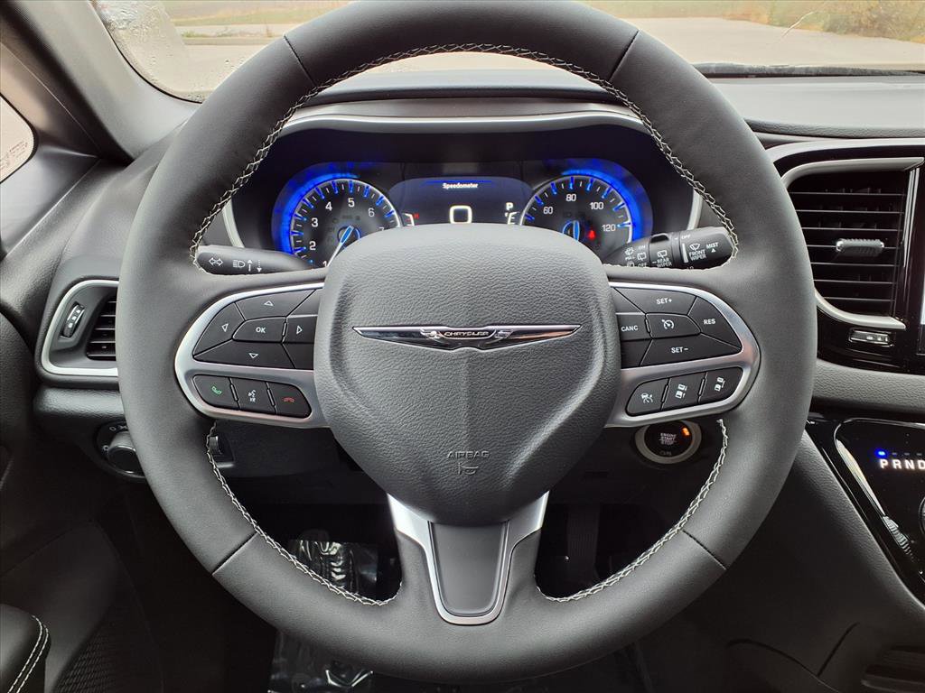 New 2026 Chrysler Voyager LX image 17