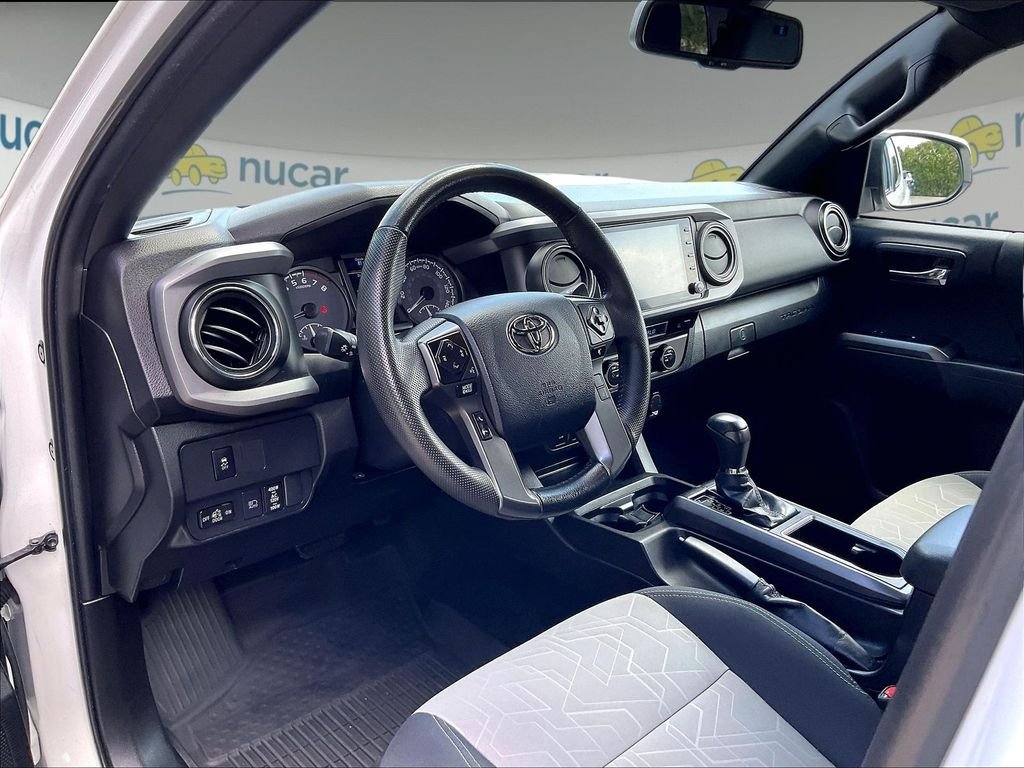 Used 2023 Toyota Tacoma TRD Sport w/ Technology Package AWD/4WD image 8