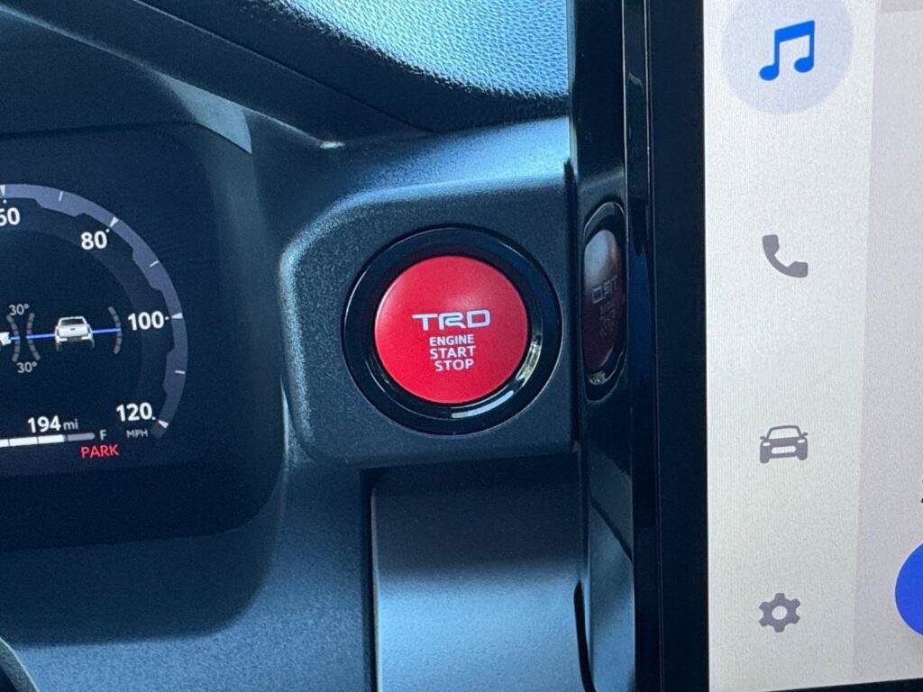 Certified 2025 Toyota Tacoma TRD Sport AWD/4WD image 15