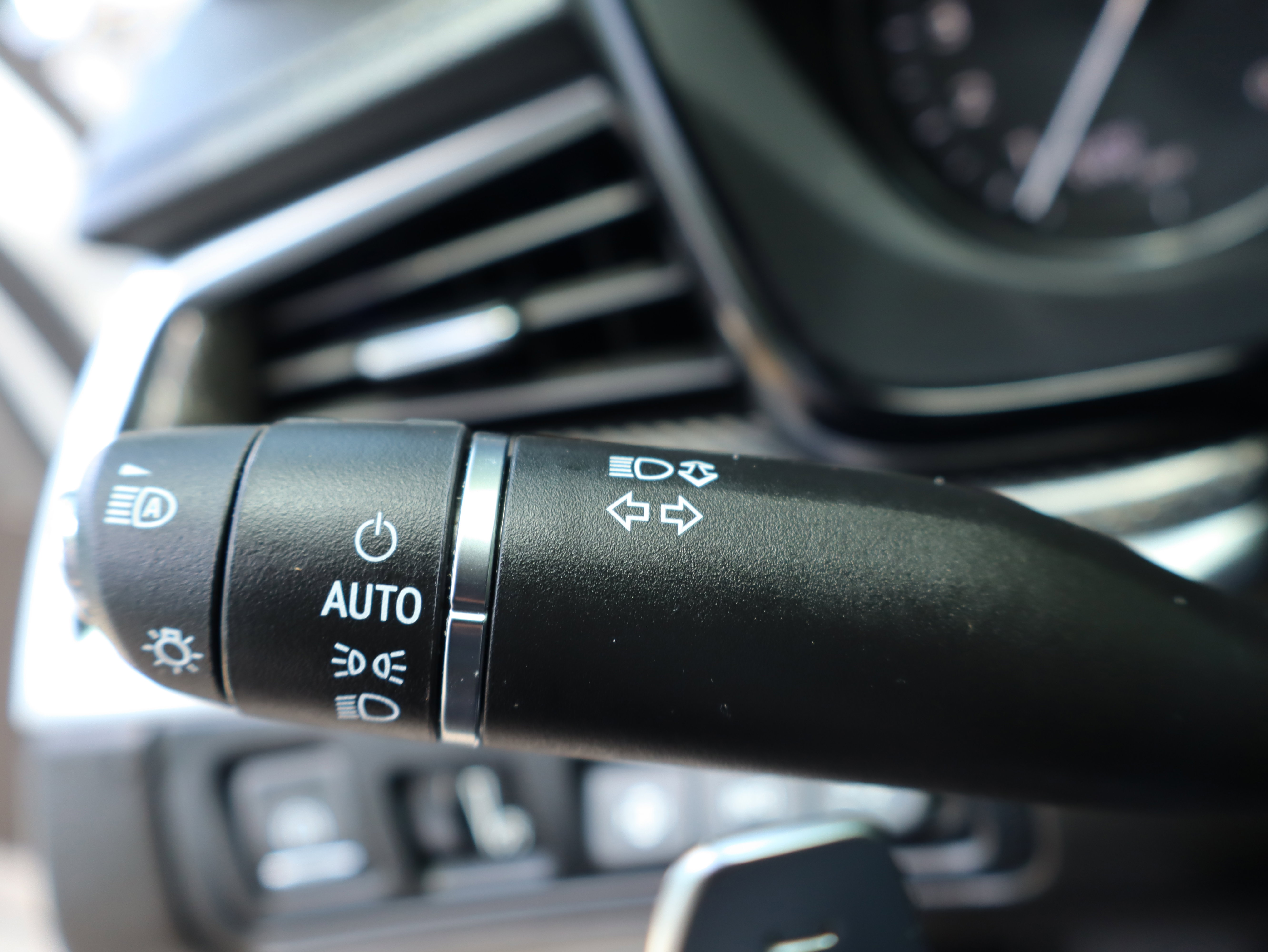 Used 2023 Cadillac XT5 Sportv w/ Technology Package image 39