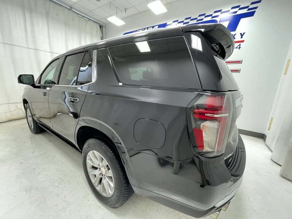 Used 2021 Chevrolet Tahoe Premier w/ Premium Package AWD/4WD image 10
