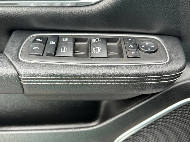 Used 2023 RAM 1500 Laramie AWD/4WD image 21