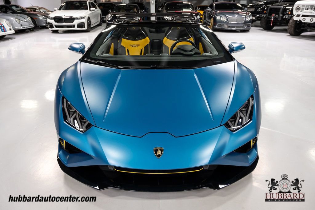Used 2020 Lamborghini Huracan EVO image 33