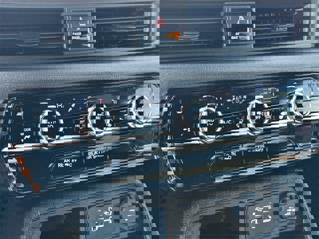 Used 2024 Honda Pilot Sport image 25