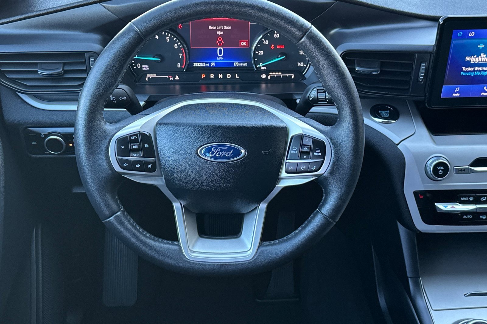 Used 2024 Ford Explorer XLT image 14