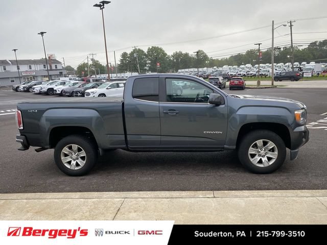 Used 2015 GMC Canyon SLE w/ SLE Convenience Package AWD/4WD image 2