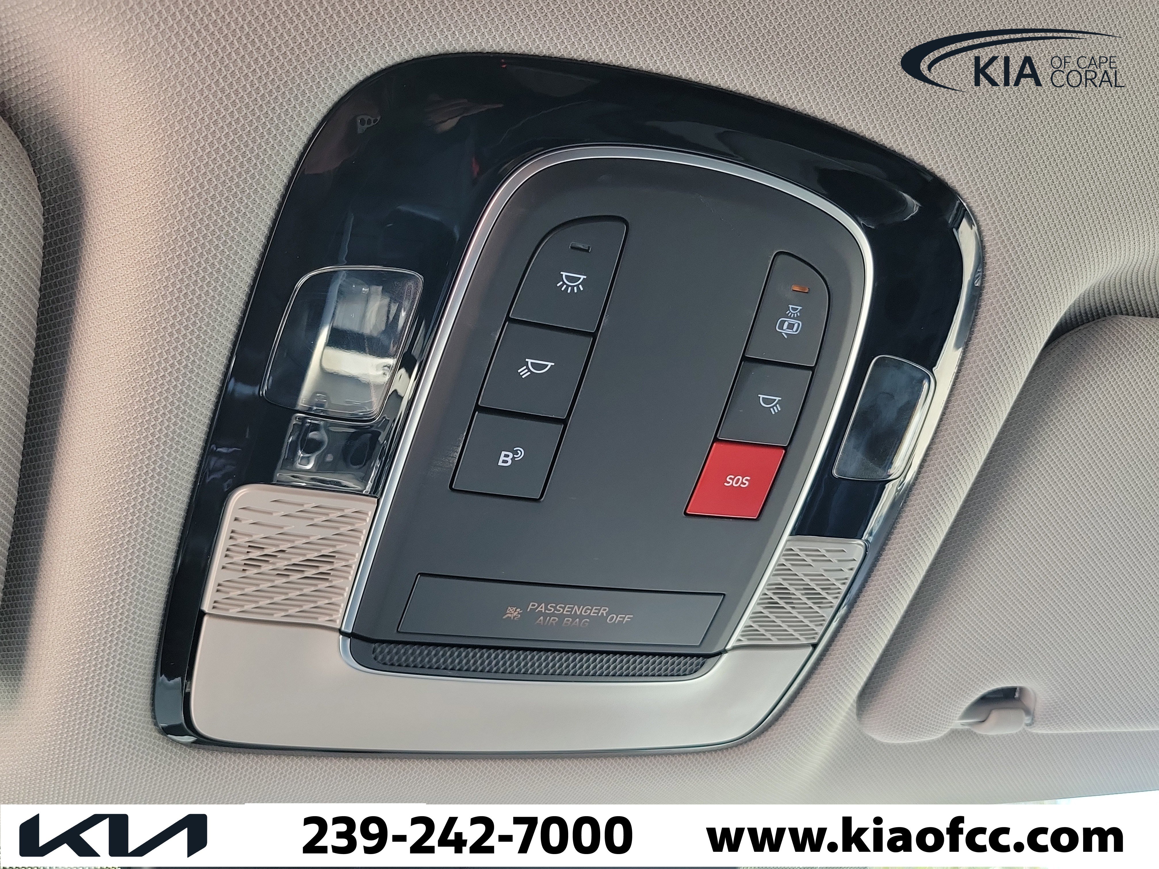 Used 2025 Hyundai Palisade SEL FWD image 32