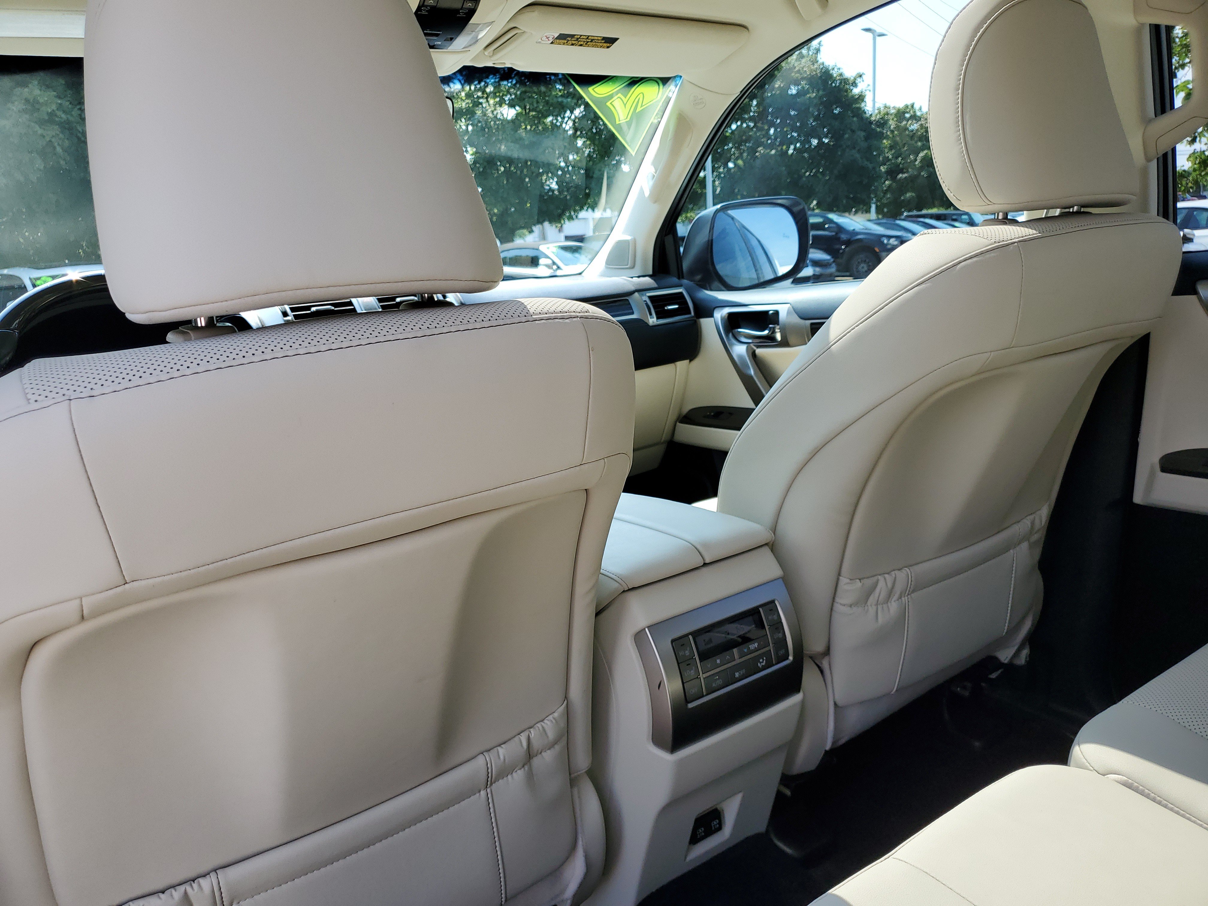 Used 2021 Lexus GX 460 Premium w/ Premium Package AWD/4WD image 32
