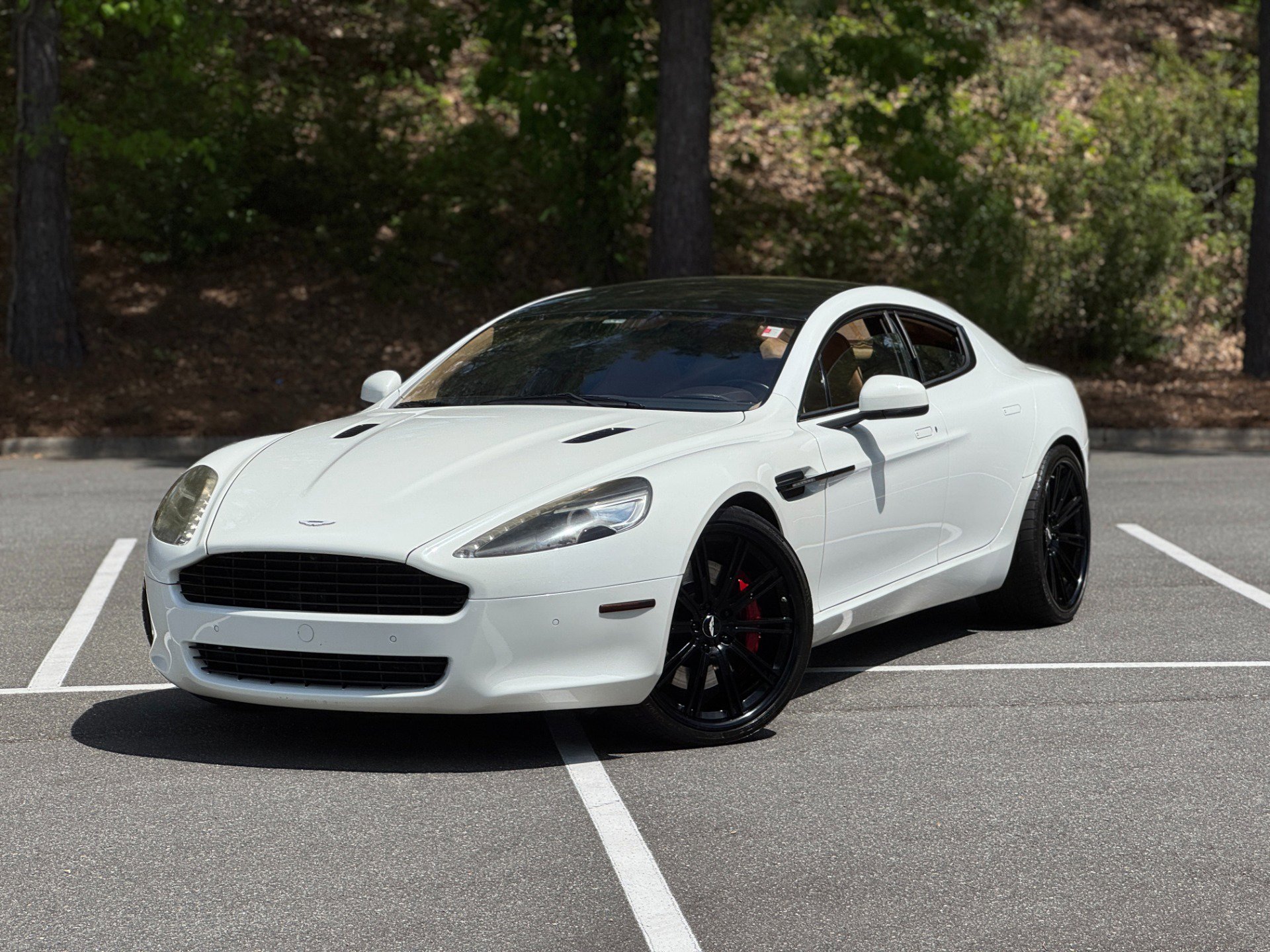 Used 2011 Aston Martin Rapide RWD image 1