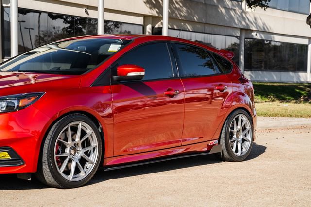 Used 2018 Ford Focus ST w/ Equipment Group 401A image 58