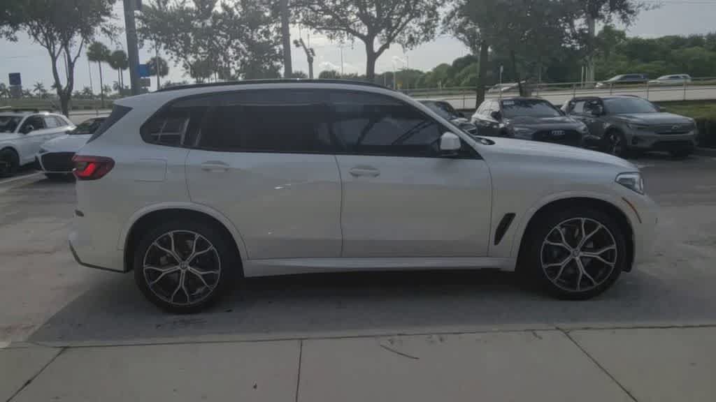 Used 2022 BMW X5 sDrive40i w/ M Sport Package RWD image 9