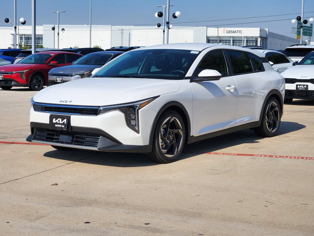 New 2026 Kia K4 EX FWD image 2