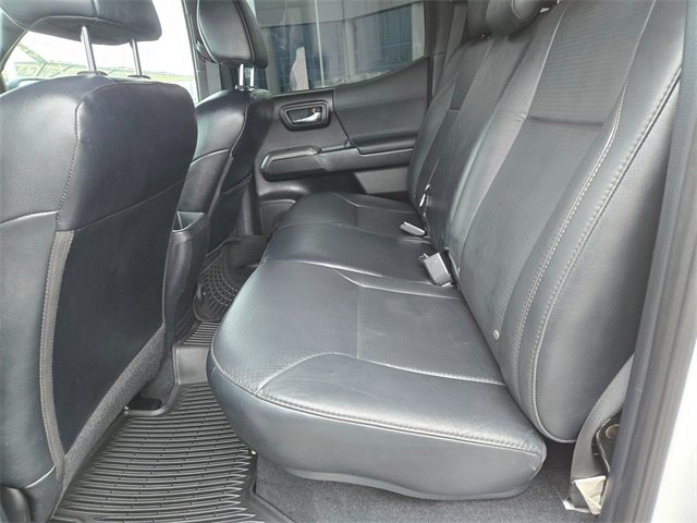 Used 2021 Toyota Tacoma TRD Off-Road image 10