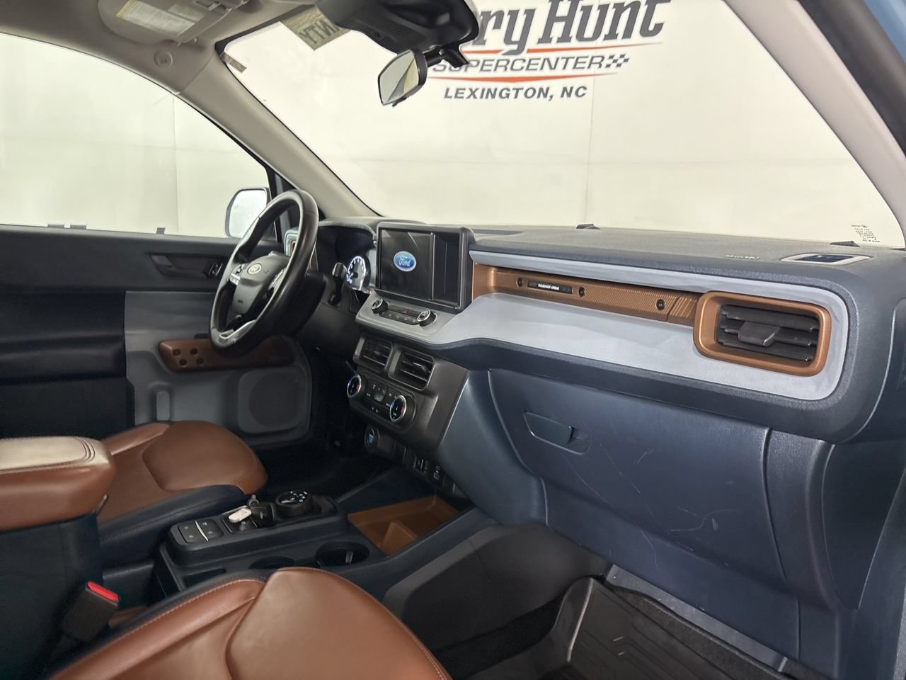 Used 2023 Ford Maverick Lariat w/ Equipment Group 500A Standard AWD/4WD image 26