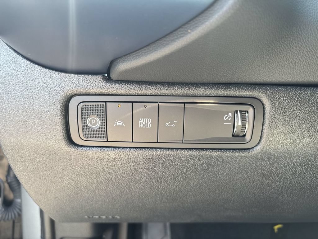 New 2026 Chevrolet Equinox EV LT w/ Convenience Package II AWD/4WD image 18
