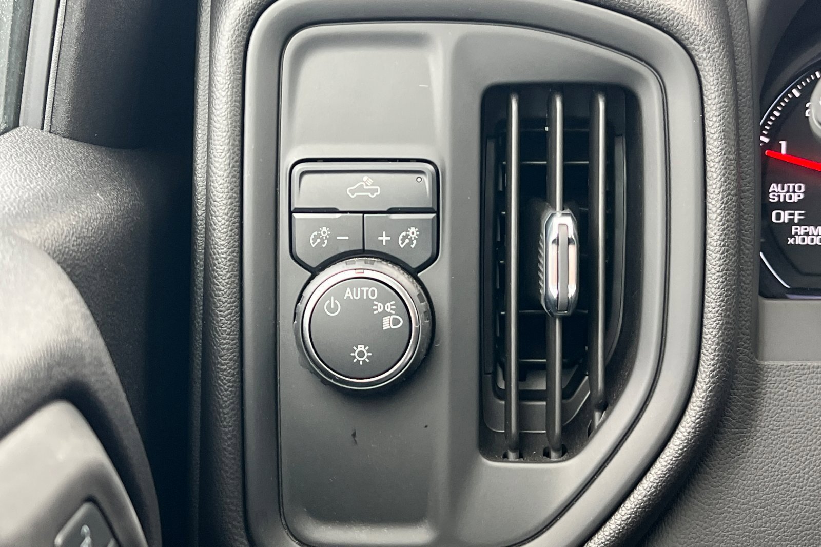 Used 2025 Chevrolet Silverado 1500 Custom w/ Rally Edition image 40