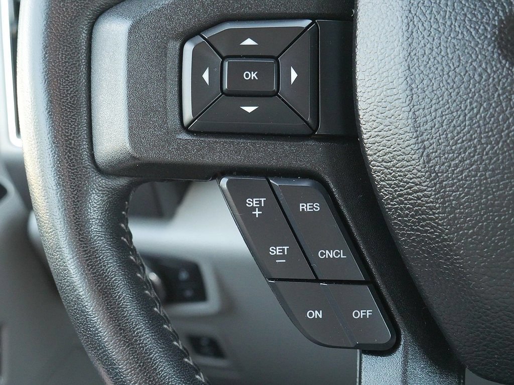 Used 2017 Ford F150 XLT w/ Equipment Group 302A Luxury AWD/4WD image 32