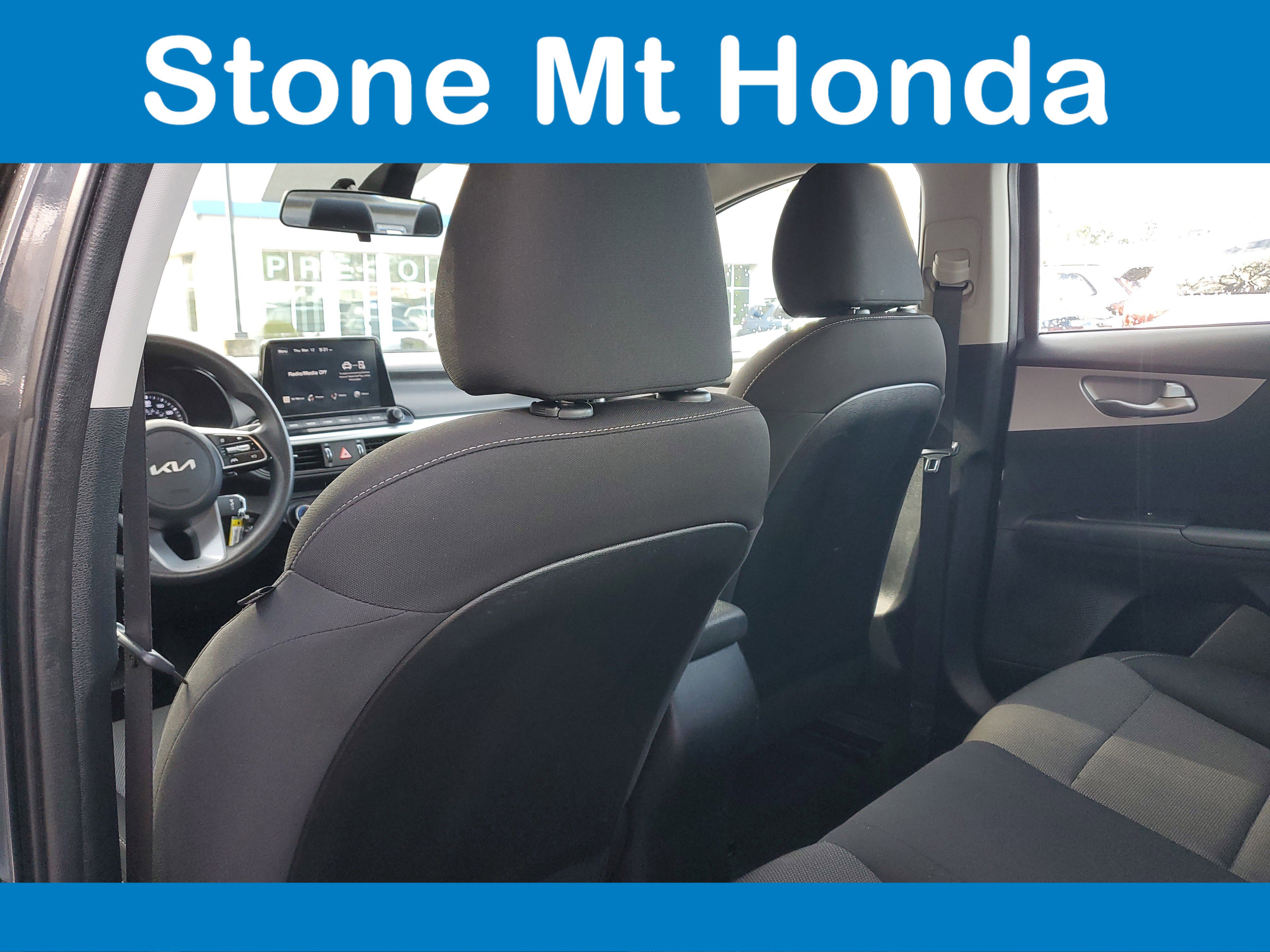 Used 2024 Kia Forte LXS image 9