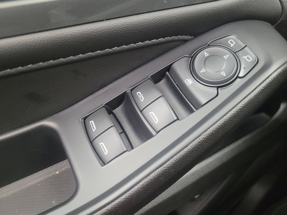 Used 2022 Chevrolet Traverse LT image 27