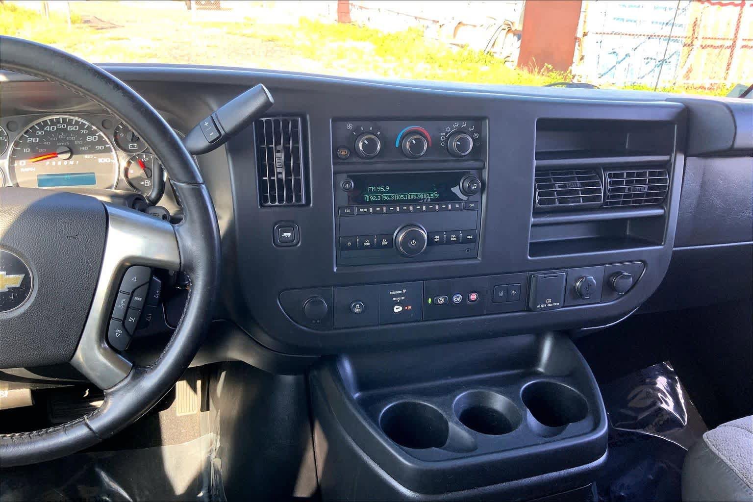 Used 2019 Chevrolet Express 3500 LT w/ LT Preferred Equipment Group RWD image 23