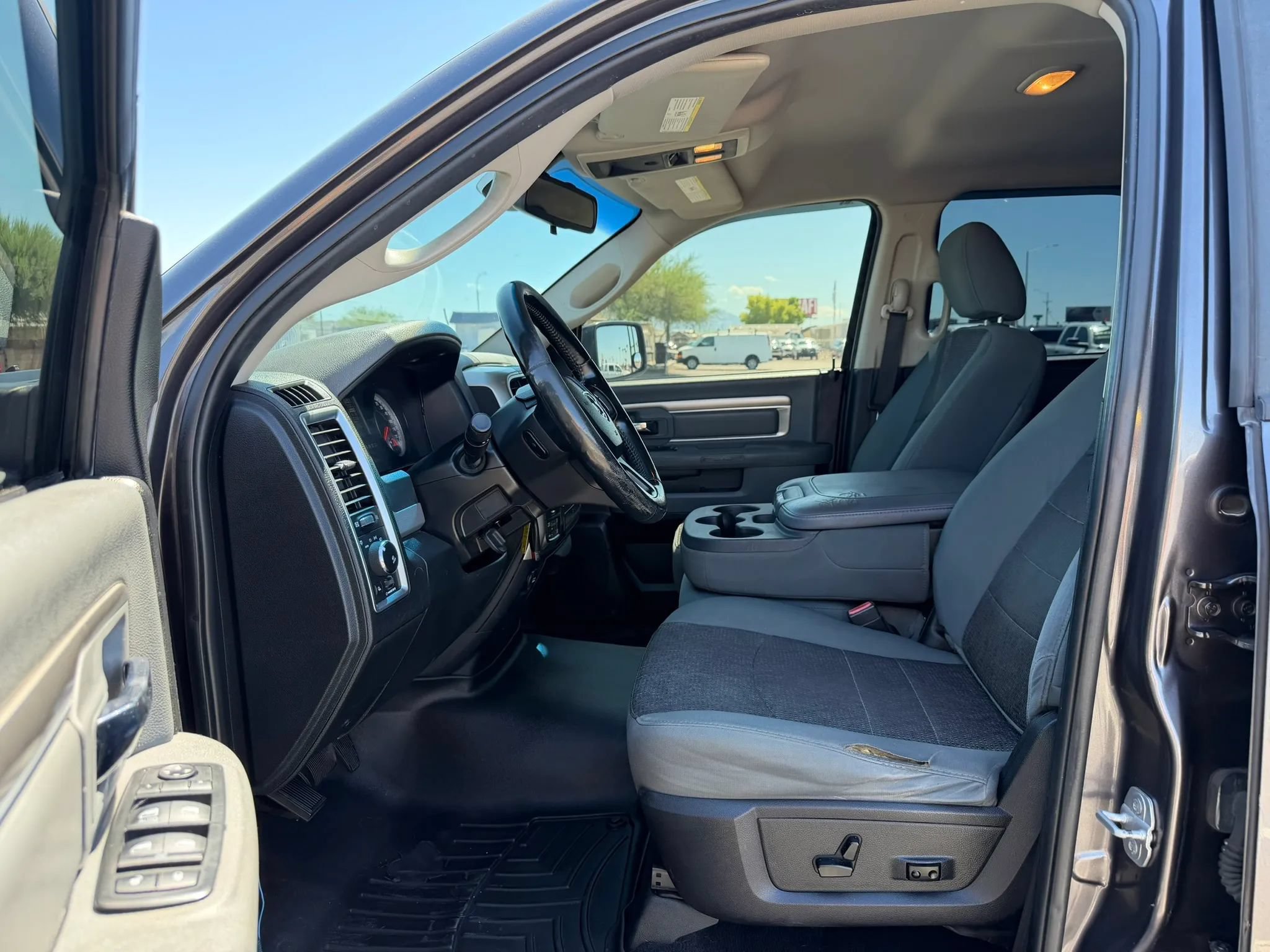 Used 2015 RAM 1500 Big Horn AWD/4WD image 17