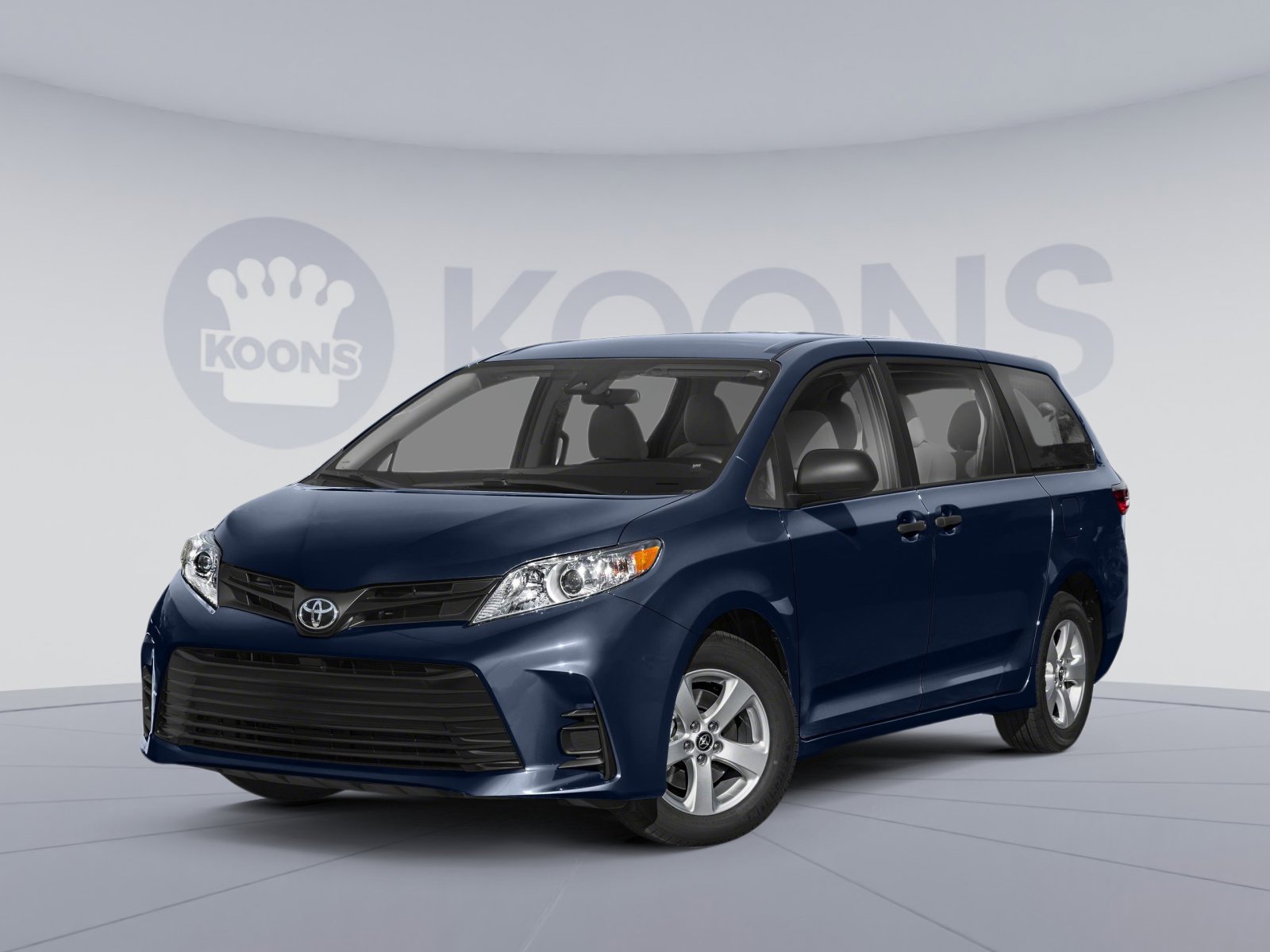 Used 2018 Toyota Sienna XLE