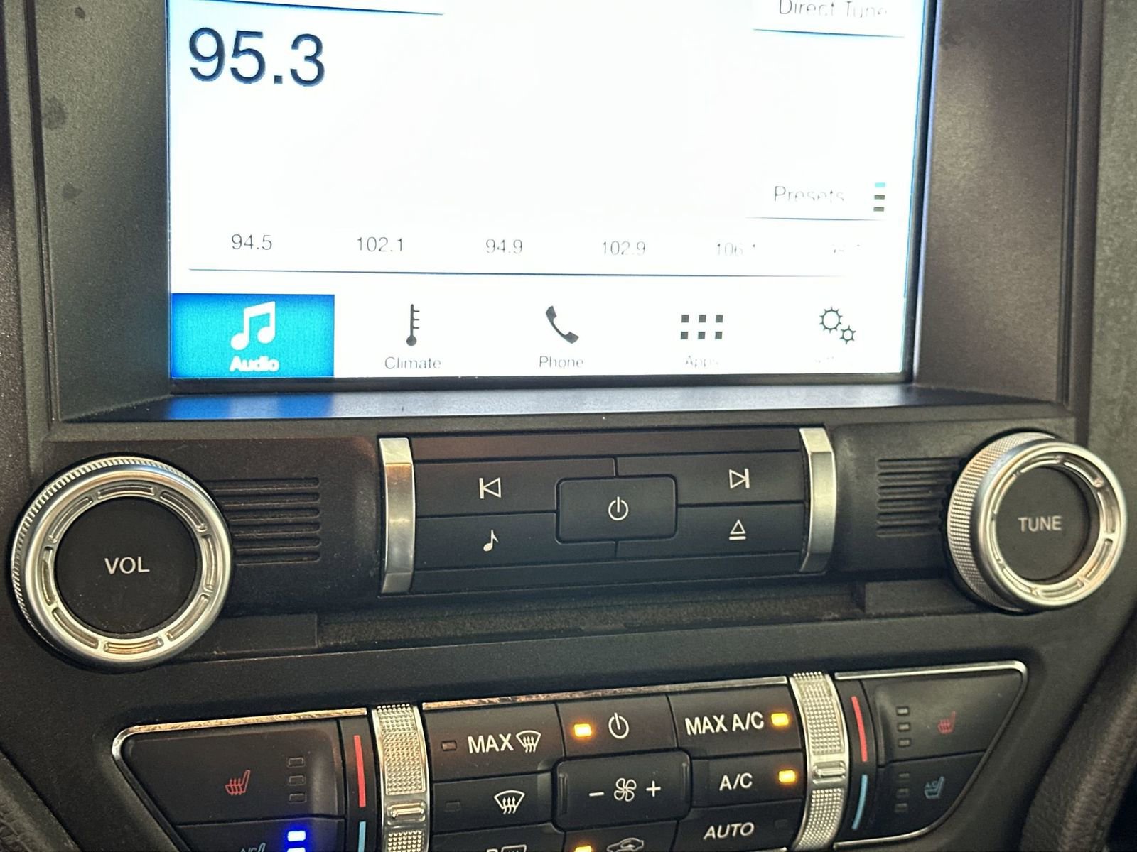 Used 2018 Ford Mustang Premium image 18