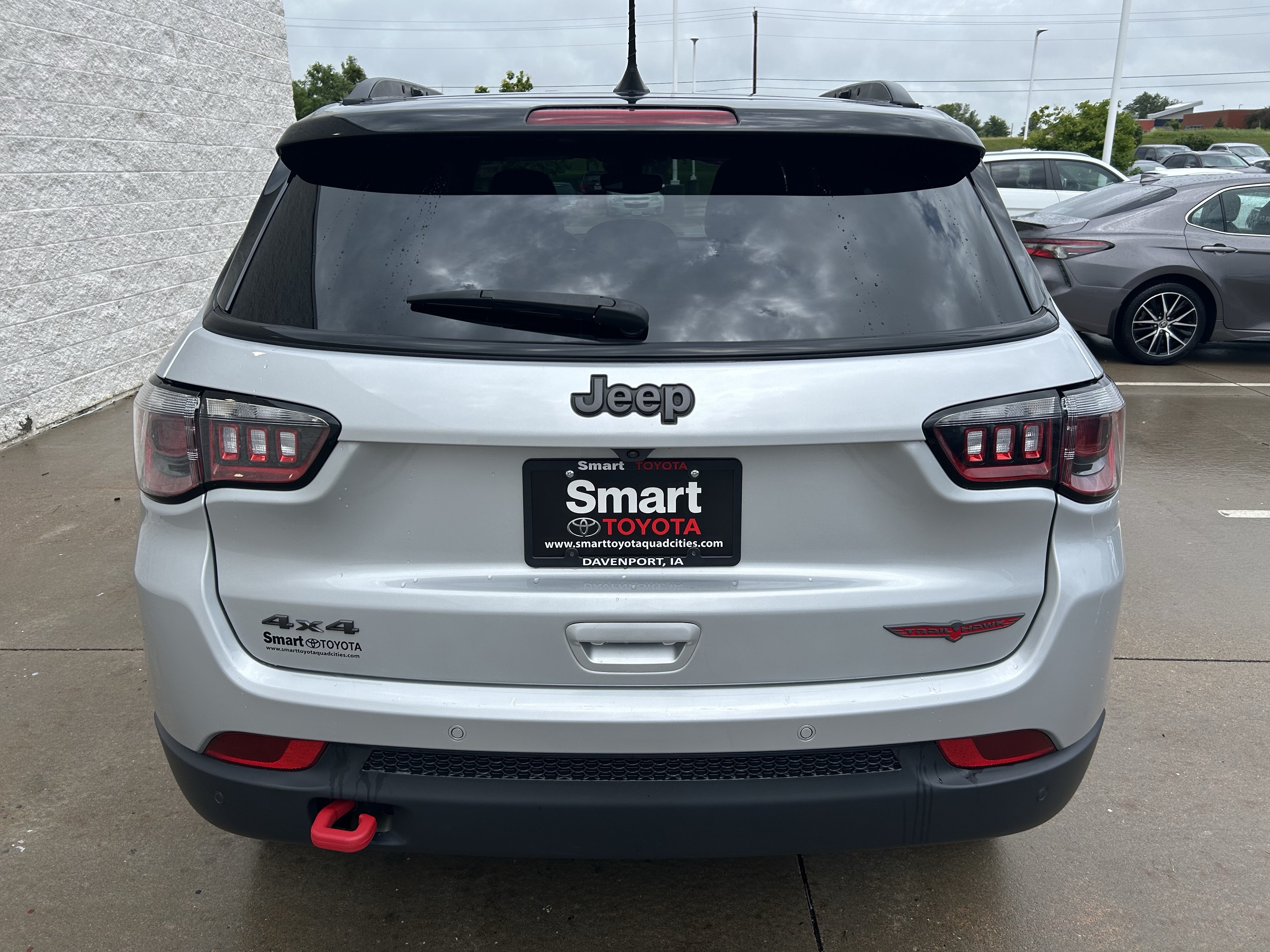 Used 2025 Jeep Compass Trailhawk AWD/4WD image 5