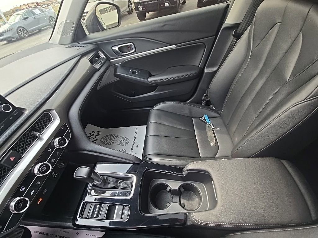 Used 2025 Acura Integra Base image 22