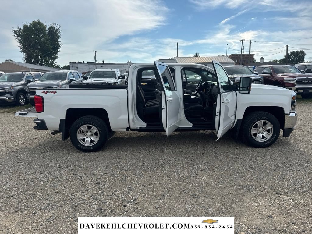 Used 2018 Chevrolet Silverado 1500 LT w/ Trailering Package AWD/4WD image 40