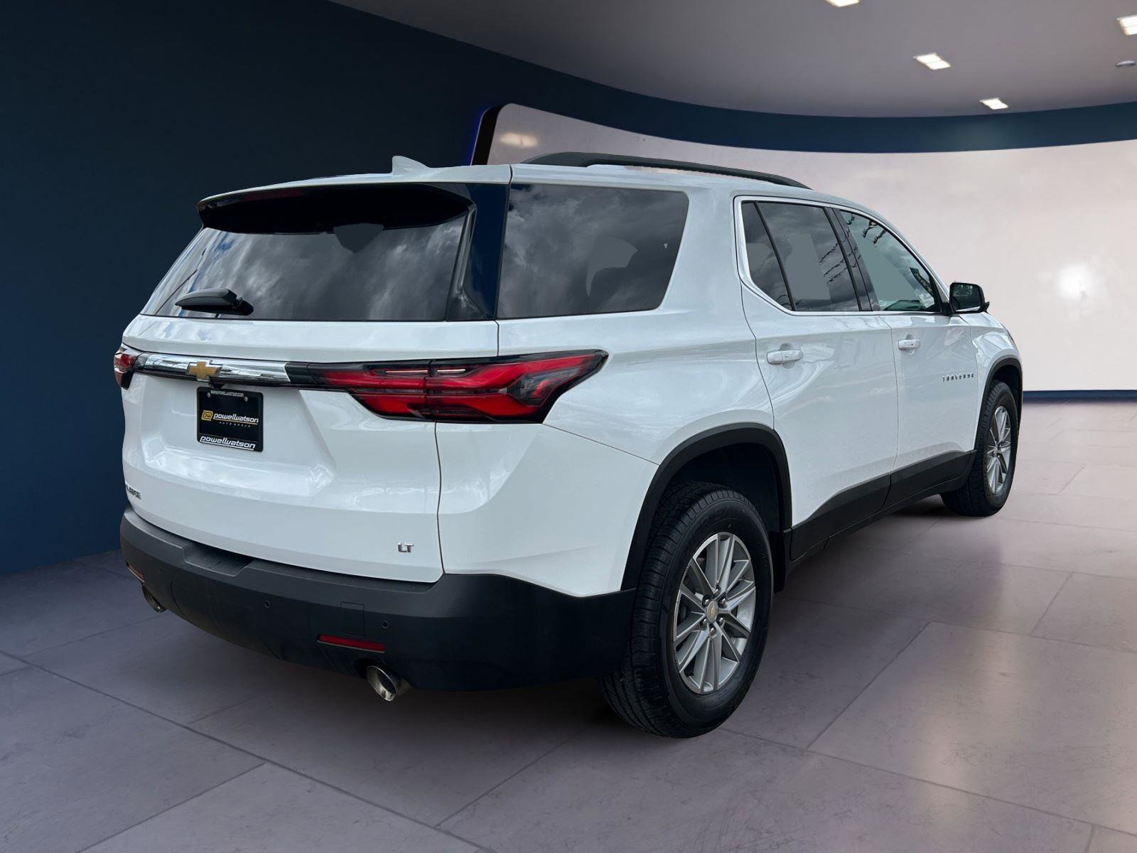 Used 2023 Chevrolet Traverse LT image 5