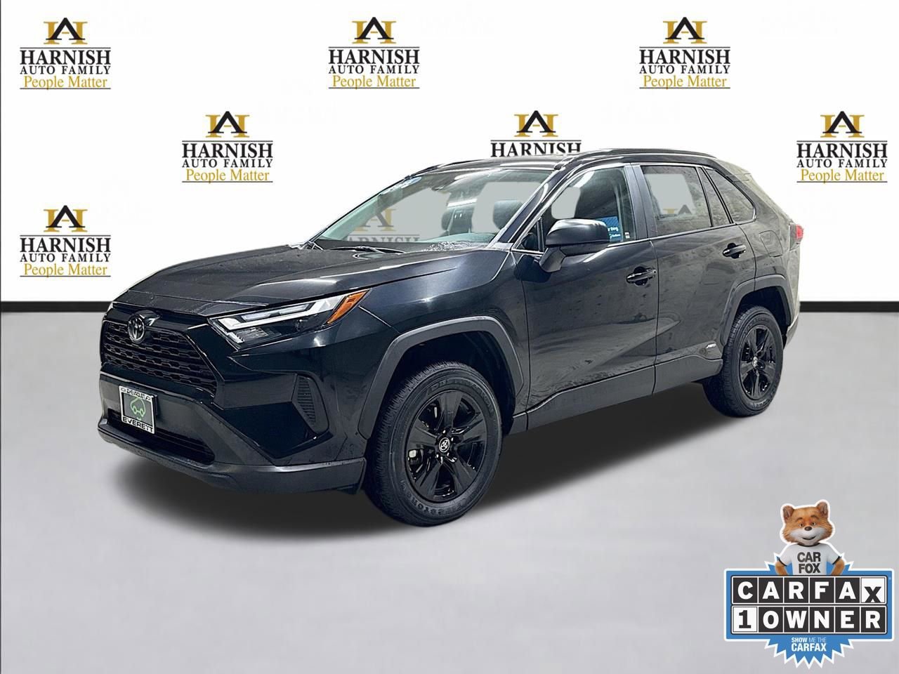 Used 2025 Toyota RAV4 LE AWD/4WD image 1