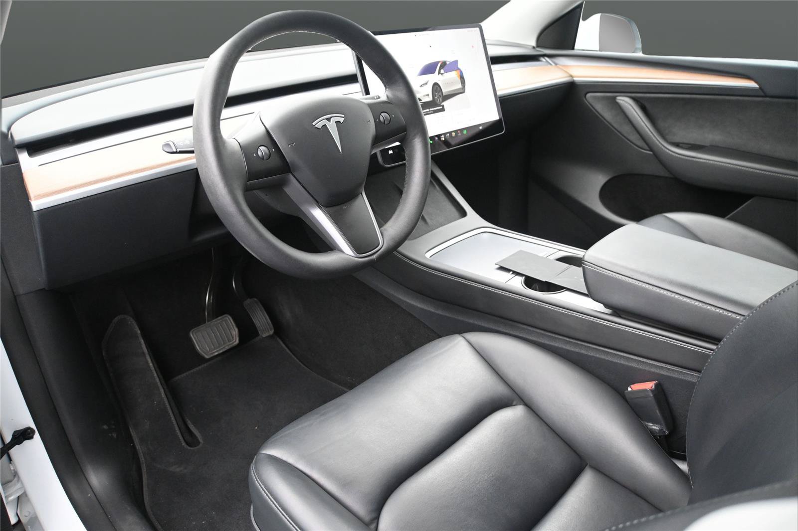 Used 2024 Tesla Model Y Long Range AWD/4WD video 2