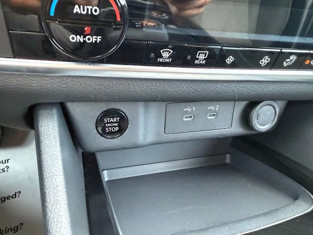 Certified 2025 Nissan Rogue SV image 18