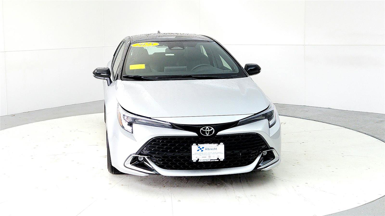 Certified 2025 Toyota Corolla XSE FWD image 8