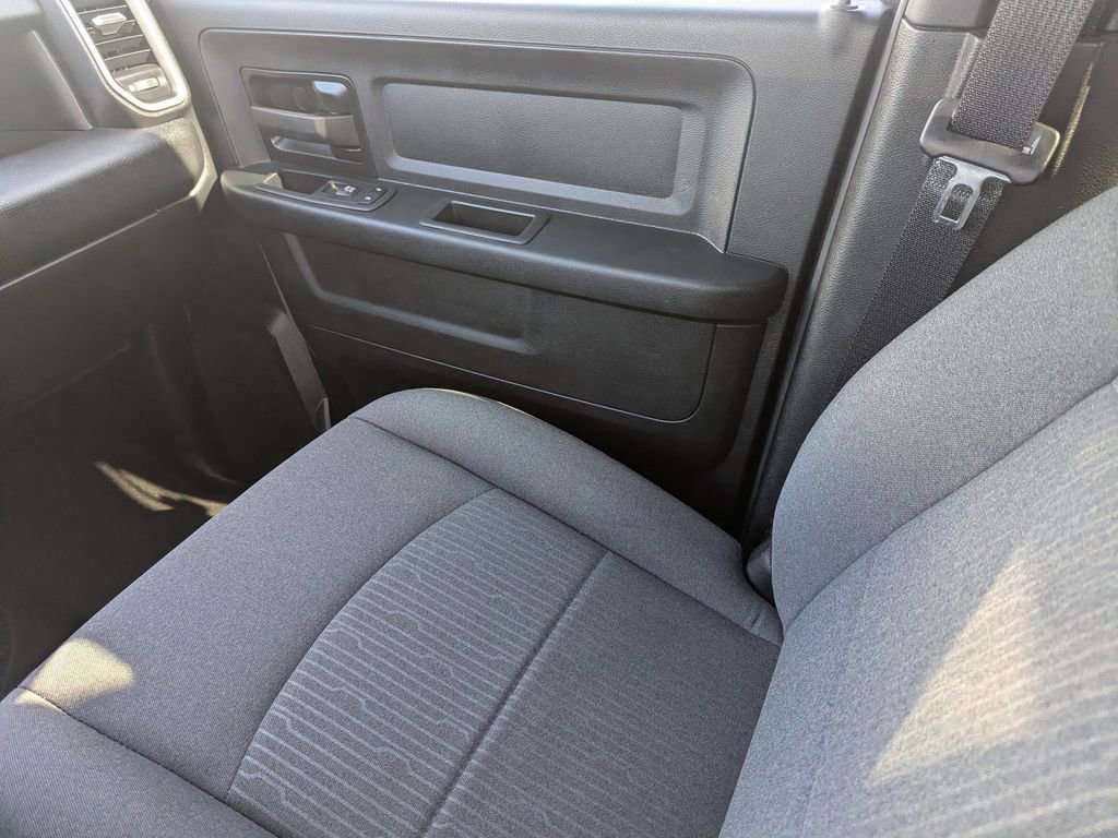 Used 2024 RAM 2500 Tradesman w/ Chrome Appearance Group image 13