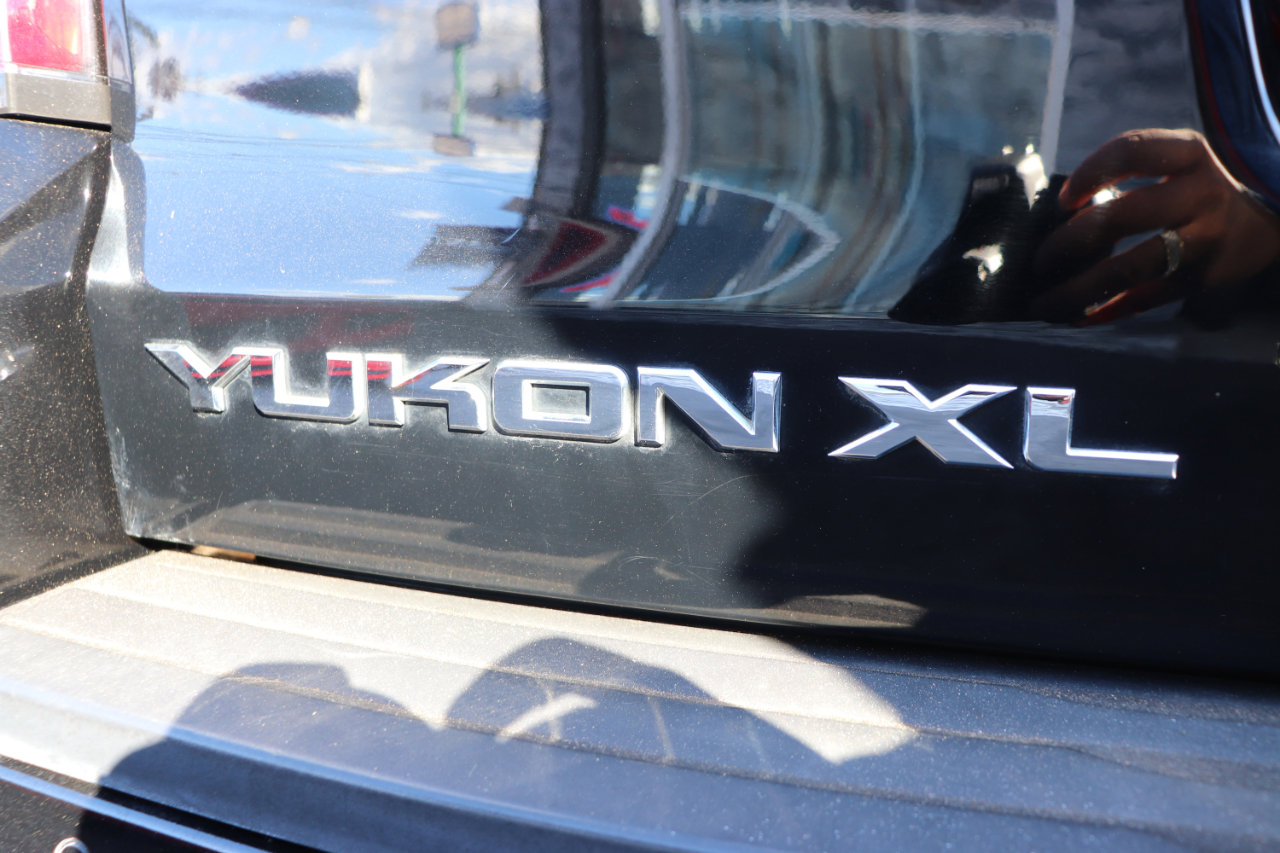 Used 2017 GMC Yukon XL SLT image 65