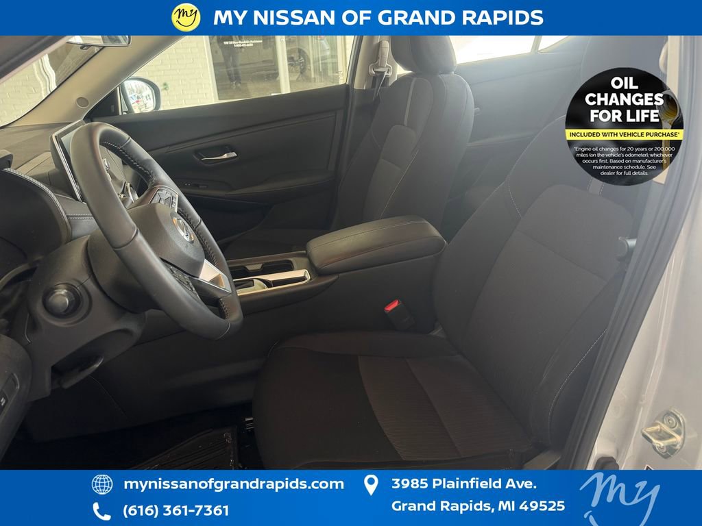 Used 2022 Nissan Sentra SV w/ Trunk Package image 14