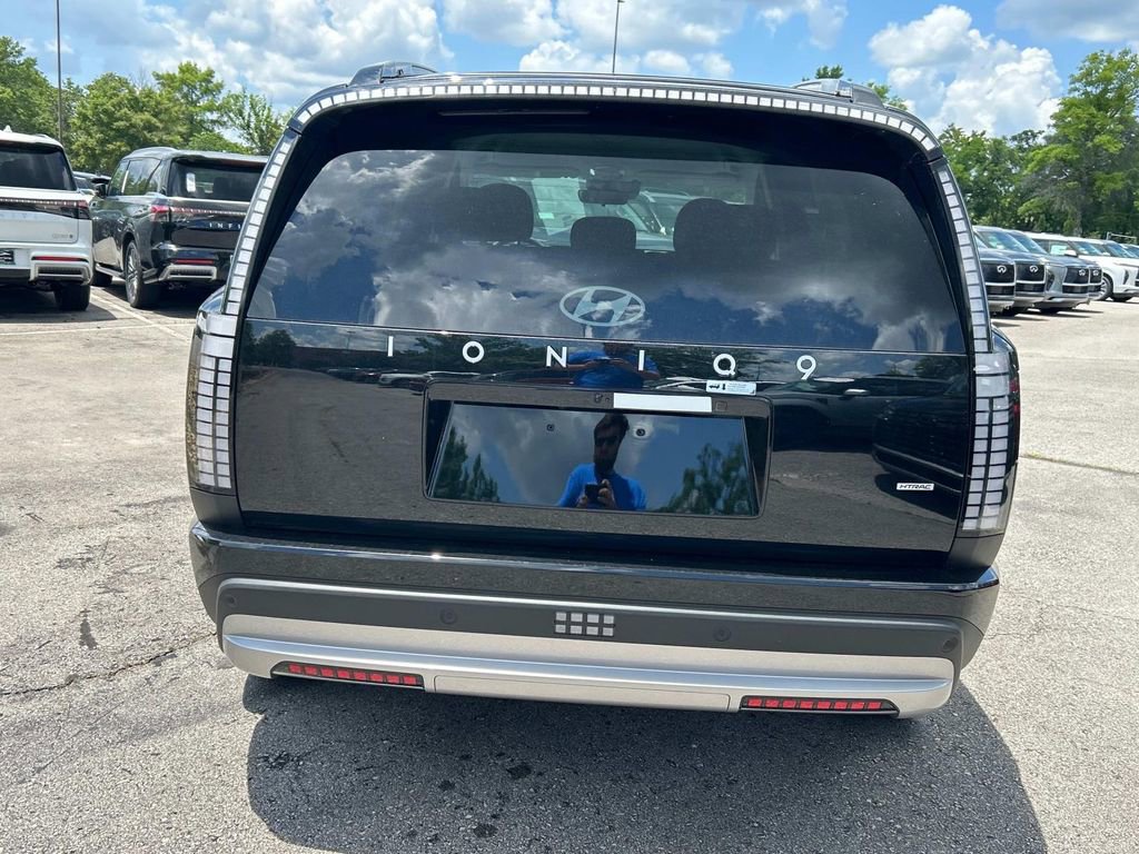 New 2026 Hyundai Ioniq 9 SE image 6
